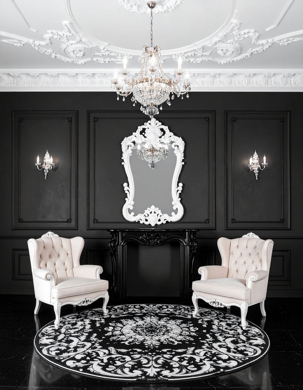 Intérieur baroque avec console et miroir noirs ornés, et lustre noir assorti