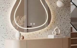 Console flottante sur mur terrazzo avec miroir de forme organique eclaire