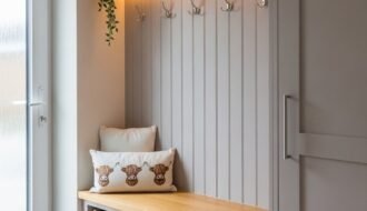 lambris gris eclairage led