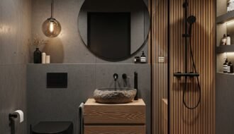 Mur beton gris tasseaux bois verticaux