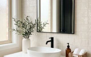 miroir arche noir carrelage creme