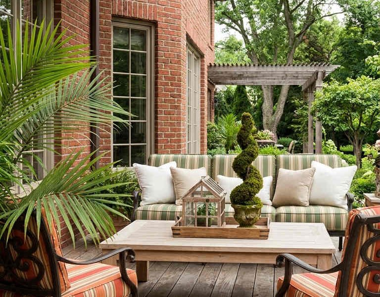 terrasse brique pergola bois rayures