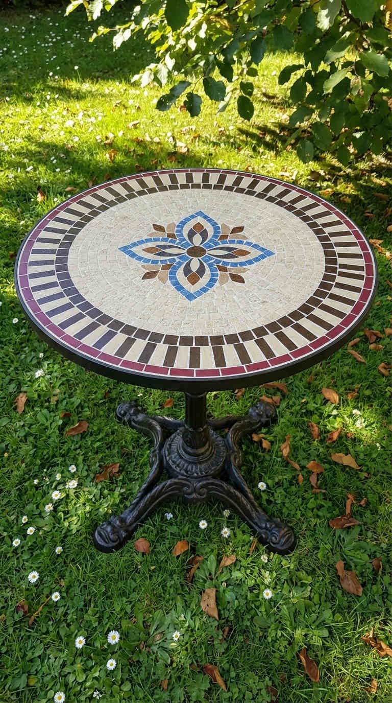 table mosaique fonte ornementale gazon marguerites